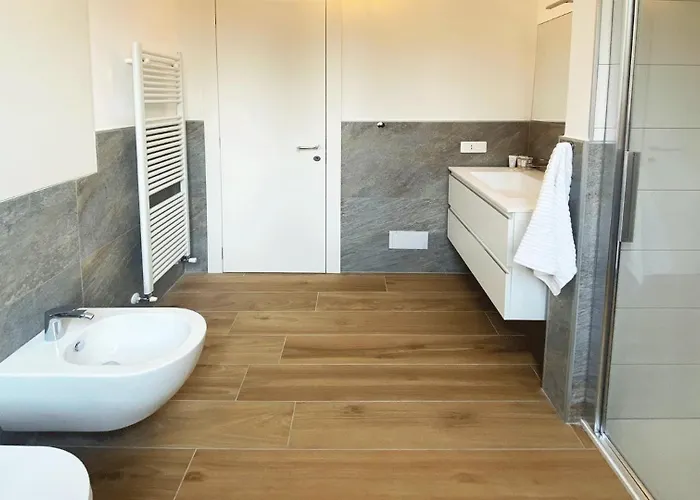 アパート Eva バヴェーノ